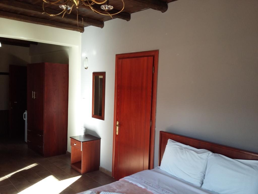 Voreas Hotel Като-Лутраки Номер фото